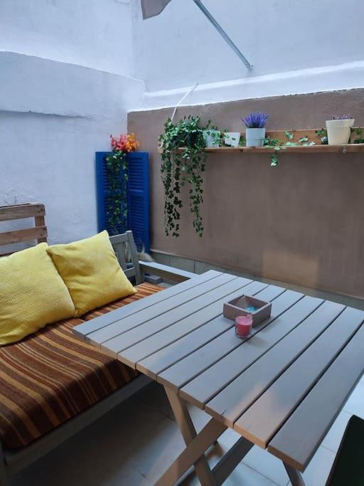 Modern Urban Host With Private Courtyard Tessalónica Exterior foto